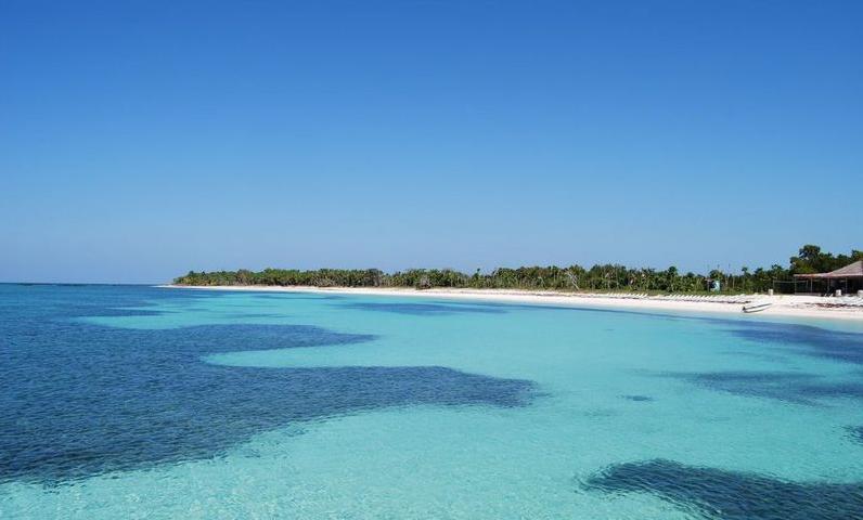 PLAYA ISLA PARAISO CUBA